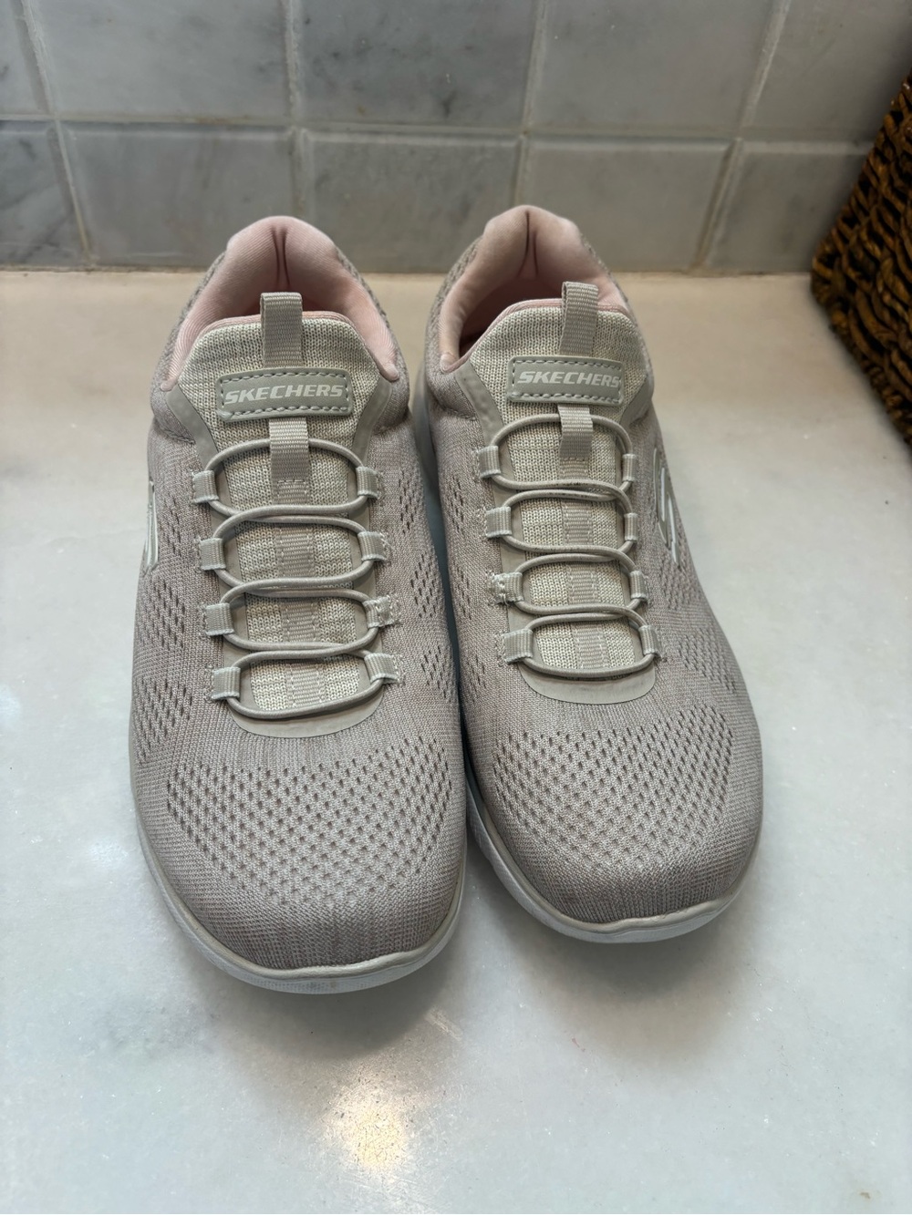 Skechers Womens Slip-On Knit Sneakers in Light Pink Size 8.5